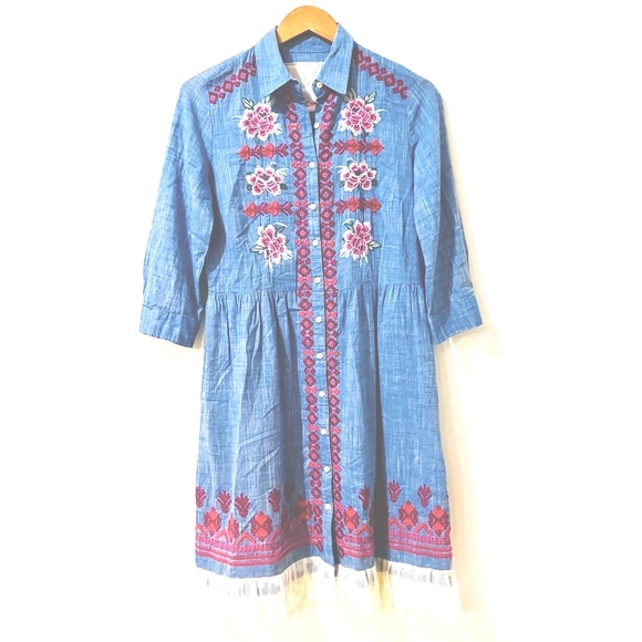 Johnny Was Dresses & Skirts - Johnny Was Cotton Chambray Button Down Embroidered Dress Size Small